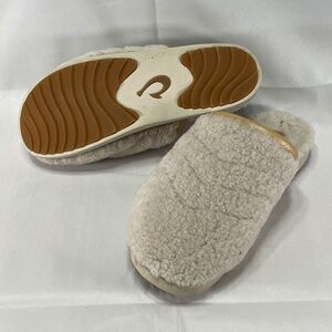 OluKai Women’s Pūpū Mua Shearling Slide Indoor/Outdoor Slippers